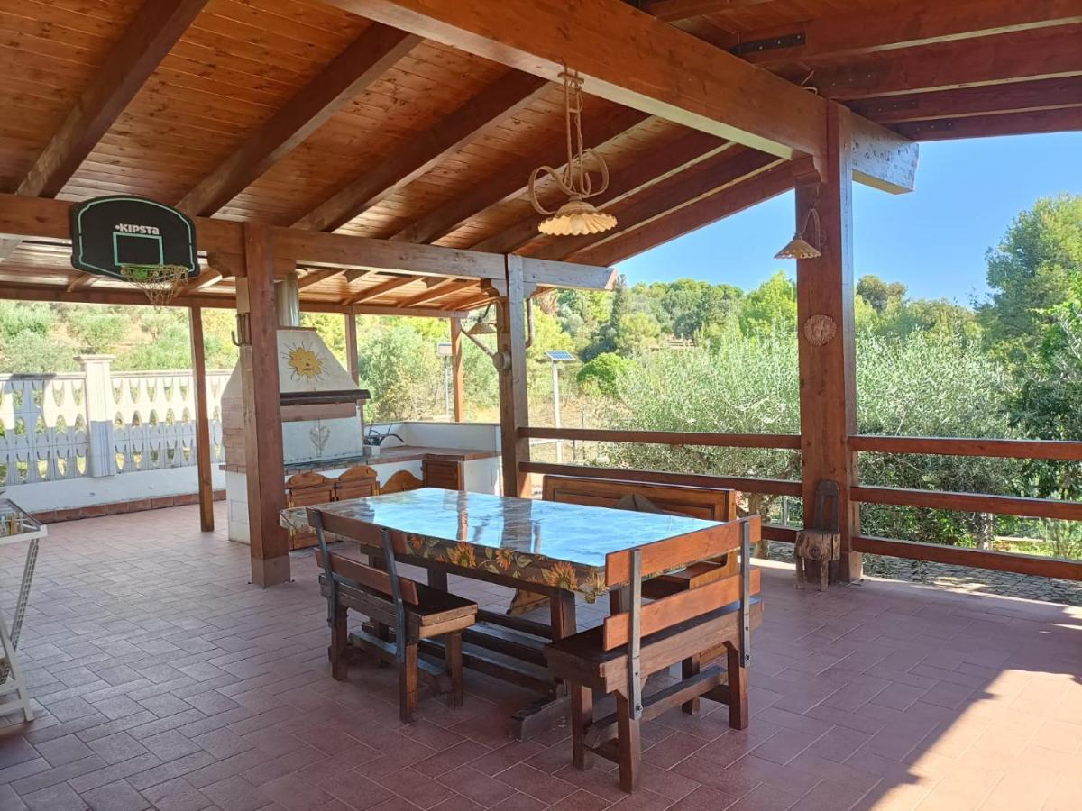 אמנדולארה La Taverna Di Angela מראה חיצוני תמונה