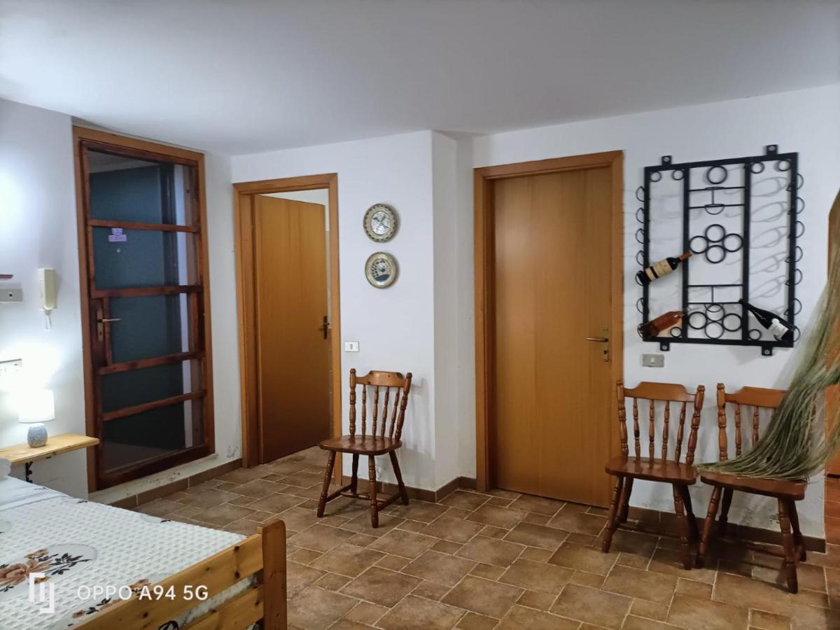 אמנדולארה La Taverna Di Angela מראה חיצוני תמונה